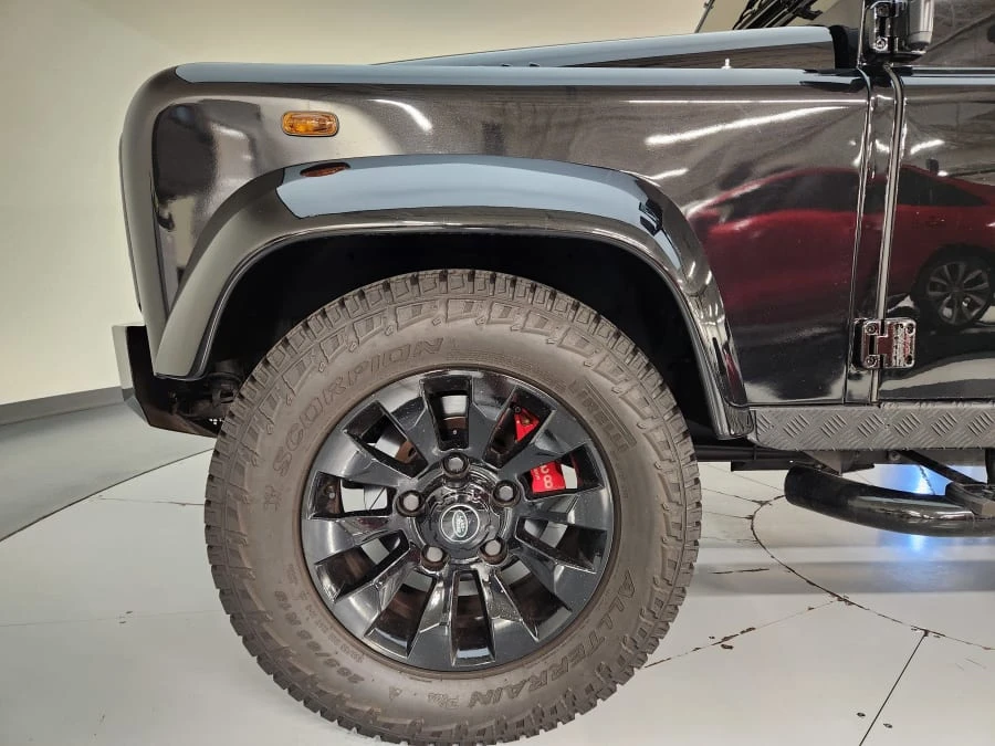 1990 Land Rover Defender 110 - Image 9 of 22