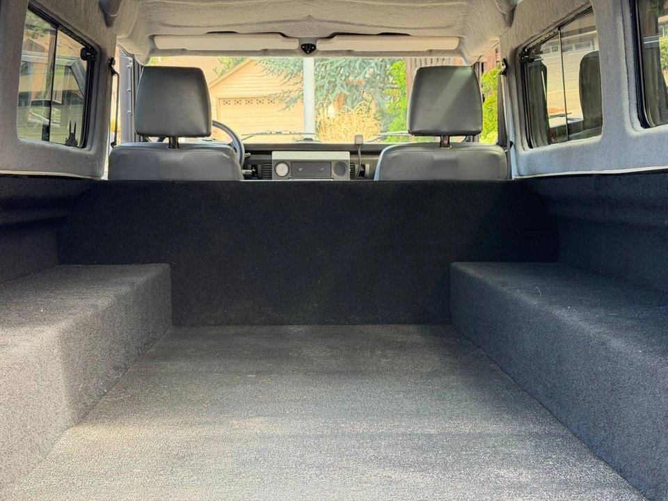 1990 Land Rover Defender 110 - Image 10 of 21