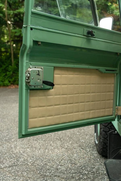 1990 Land Rover Defender 110 - Image 22 of 23
