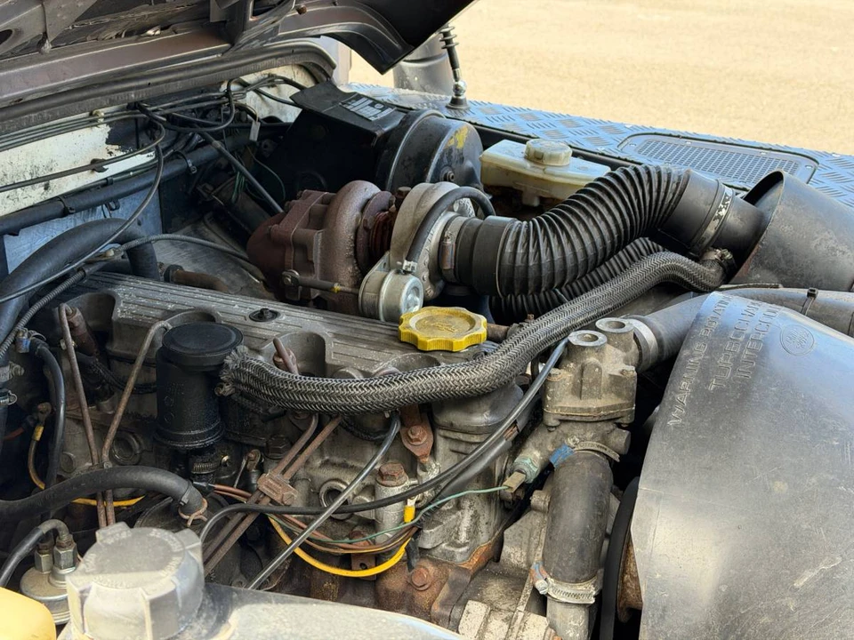 1990 Land Rover Defender 110 - Image 12 of 21