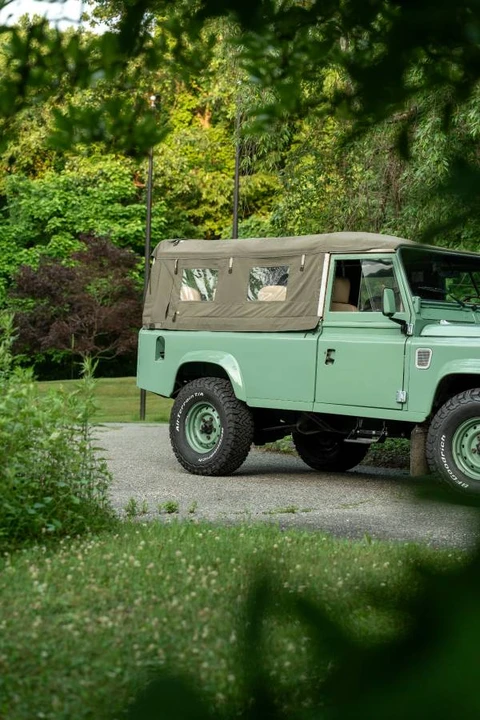 1990 Land Rover Defender 110 - Image 13 of 23