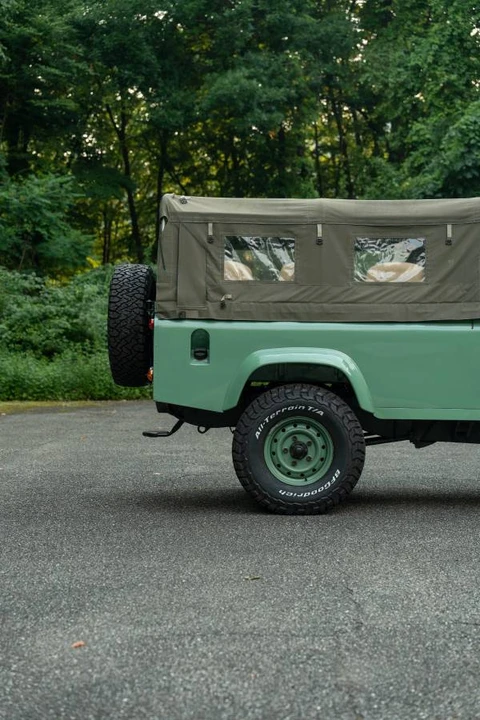 1990 Land Rover Defender 110 - Image 21 of 23