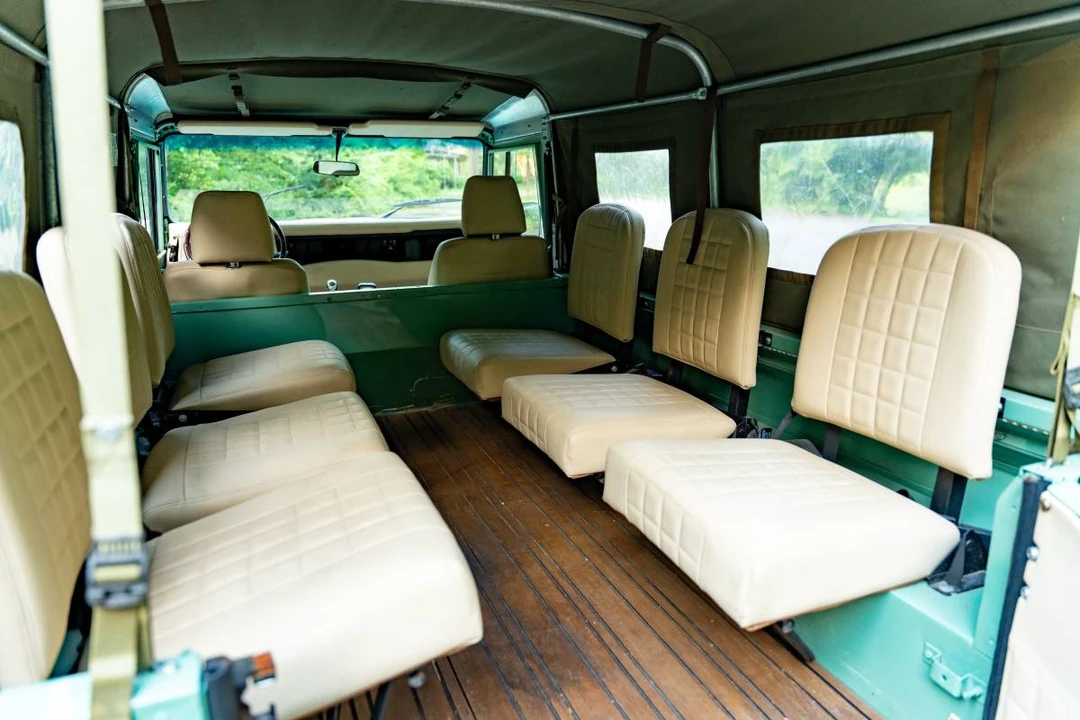 1990 Land Rover Defender 110 - Image 5 of 23