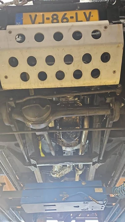 1990 Land Rover Defender 110 - Image 17 of 21