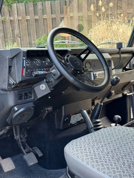 1990 Land Rover Defender 110 - Image 7 of 21