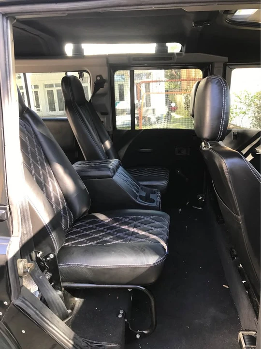 1990 Land Rover Defender 110 - Image 8 of 20