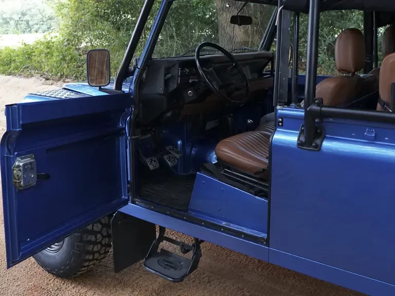1990 Land Rover Defender 110 - Image 9 of 31