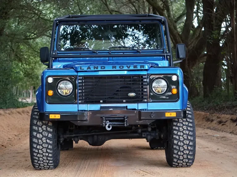 1990 Land Rover Defender 110 - Image 5 of 31