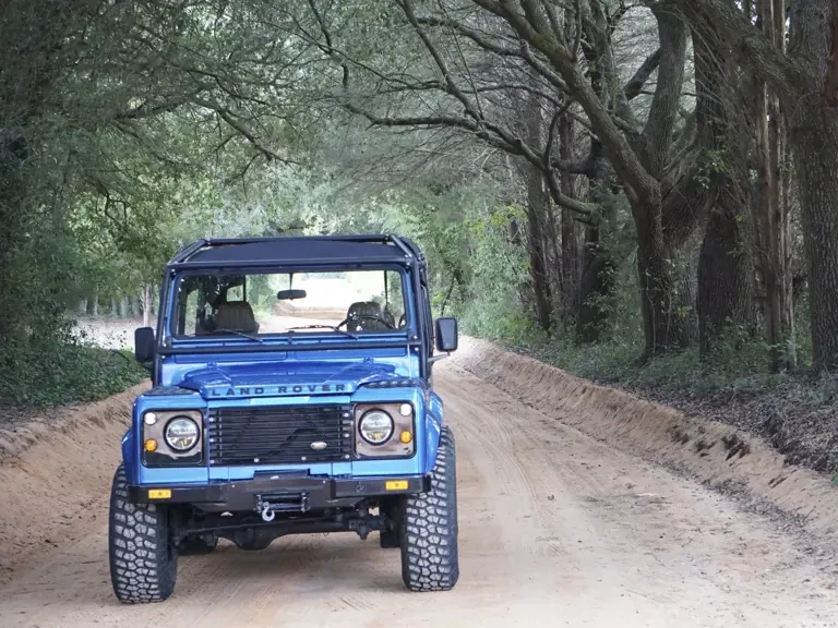 1990 Land Rover Defender 110 - Image 13 of 31