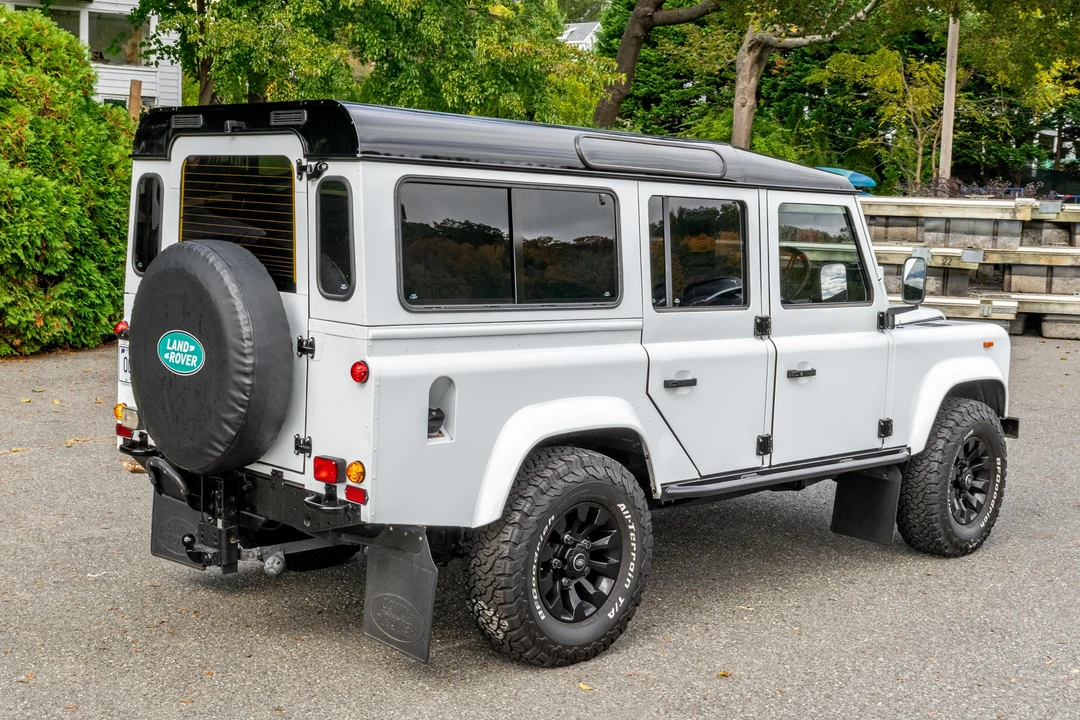 1990 Land Rover Defender 110 - Image 11 of 31