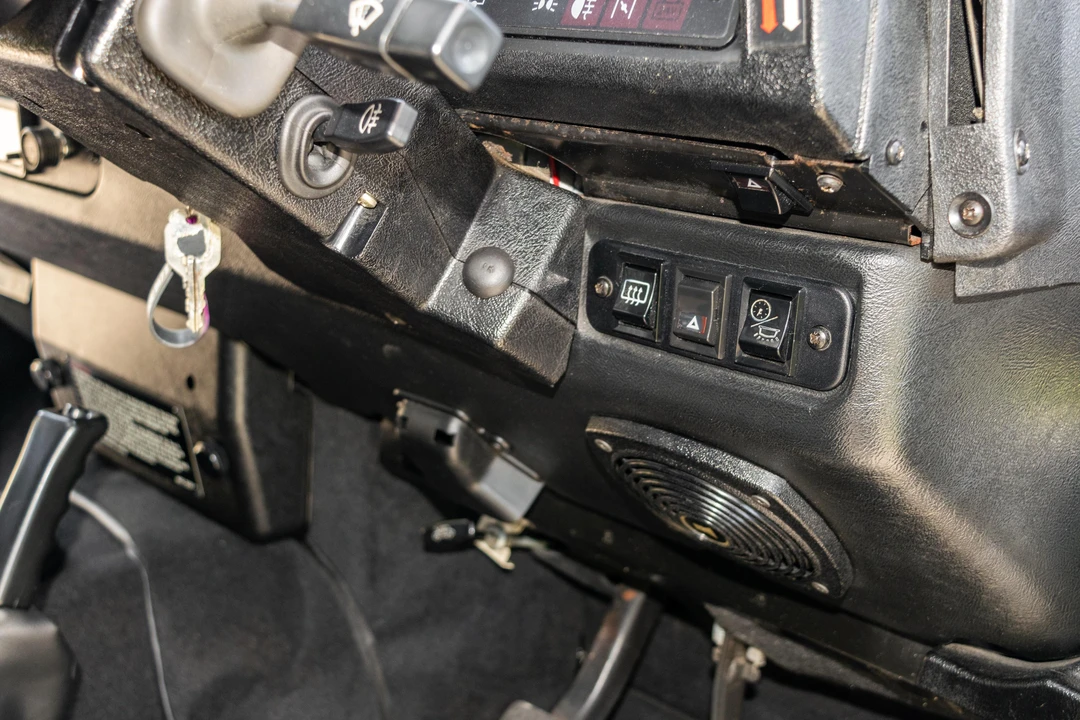 1990 Land Rover Defender 110 - Image 31 of 31