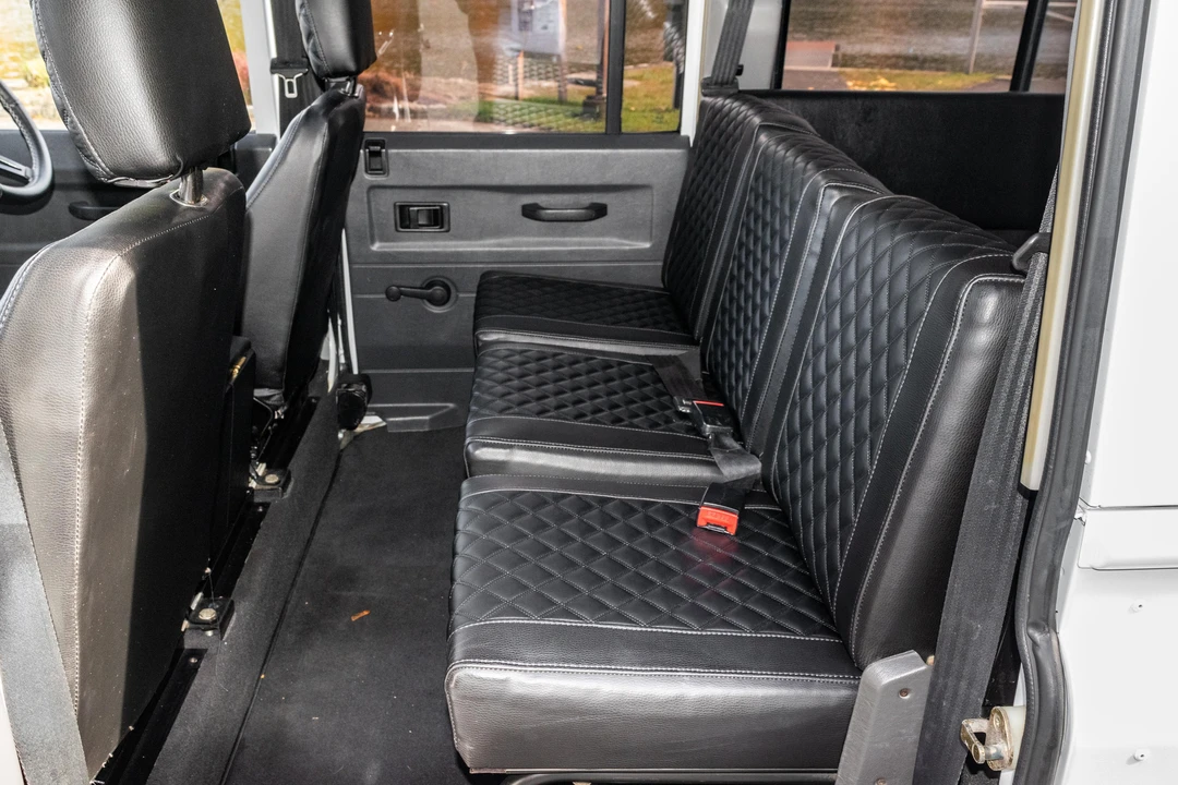 1990 Land Rover Defender 110 - Image 29 of 31
