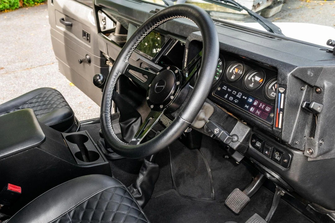 1990 Land Rover Defender 110 - Image 20 of 31