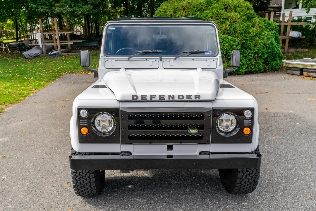 1990 Land Rover Defender 110 - Image 6 of 31