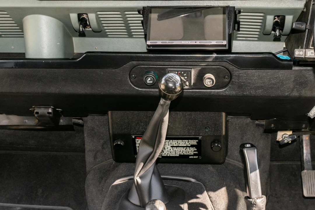 1990 Land Rover Defender 110 - Image 22 of 31