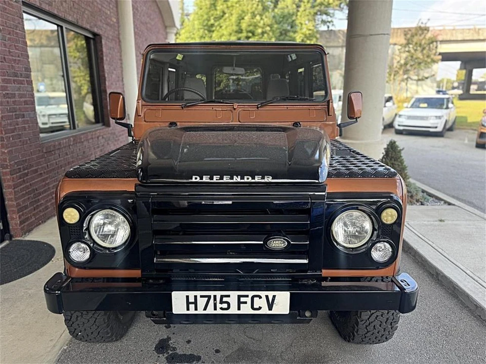 1990 Land Rover Defender 110 - Image 2 of 25