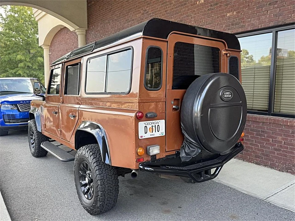 1990 Land Rover Defender 110 - Image 6 of 25