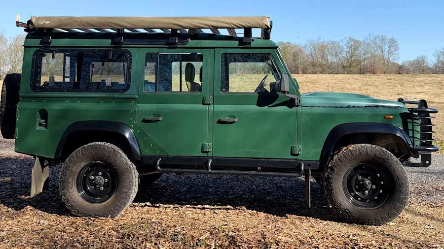 1990 Land Rover Defender 110 - Image 2 of 7