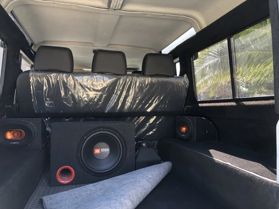 1990 Land Rover Defender 110 - Image 12 of 20