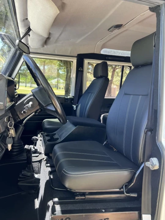 1990 Land Rover Defender 110 - Image 14 of 20