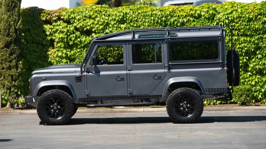 1990 Land Rover Defender 110 - Image 2 of 25