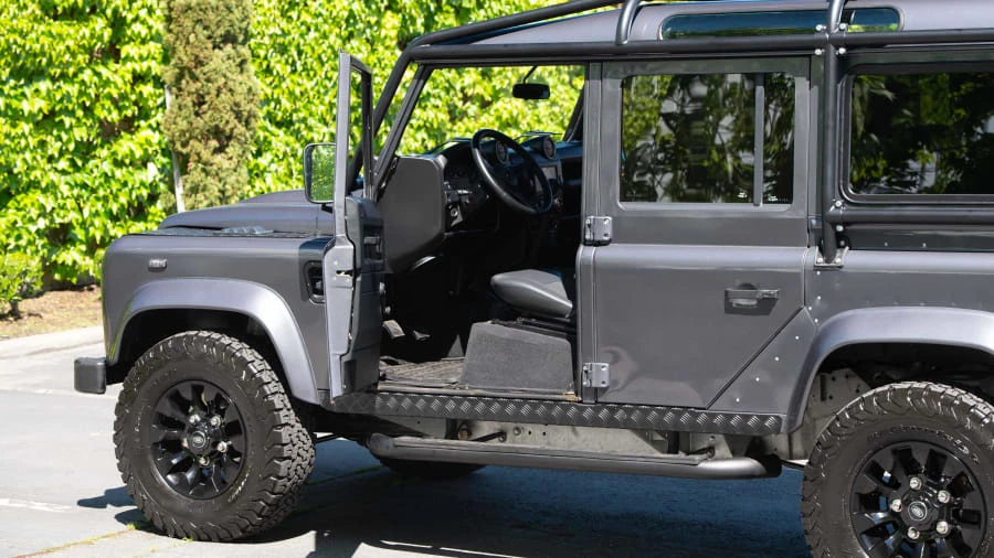 1990 Land Rover Defender 110 - Image 24 of 25