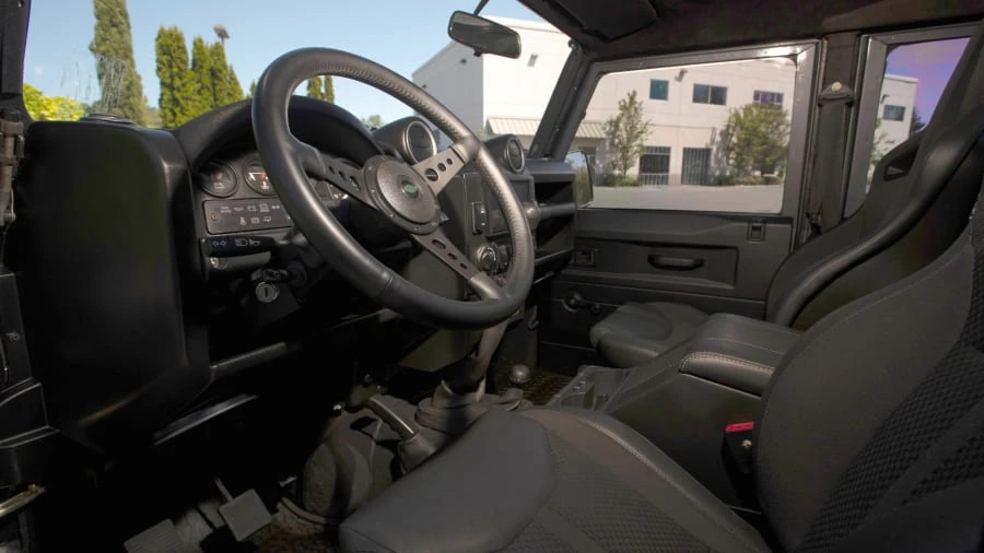 1990 Land Rover Defender 110 - Image 4 of 25