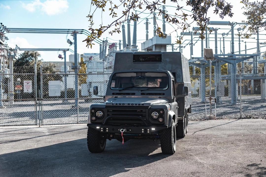 1990 Land Rover Defender 110 - Image 11 of 31