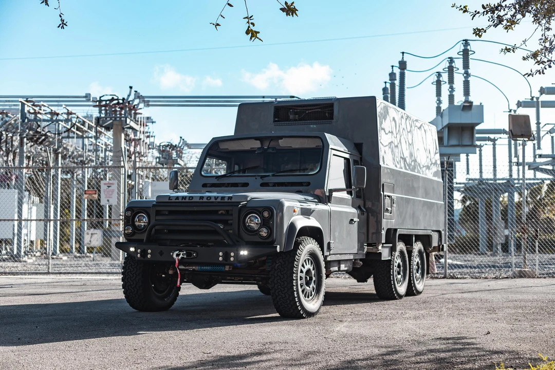 1990 Land Rover Defender 110 - Image 12 of 31
