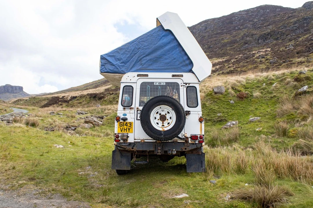 1990 Land Rover Defender 110 - Image 11 of 30