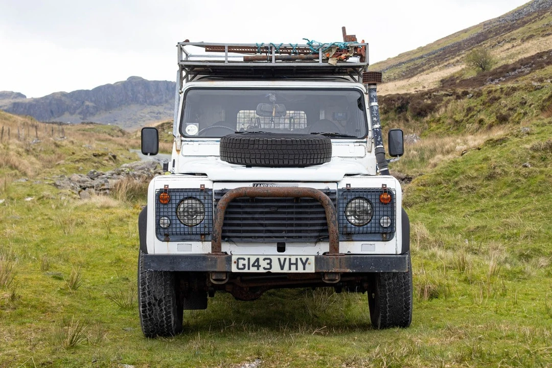 1990 Land Rover Defender 110 - Image 2 of 30