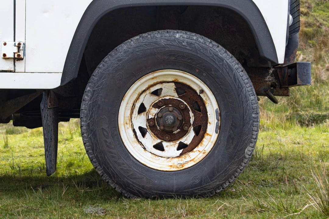 1990 Land Rover Defender 110 - Image 15 of 30