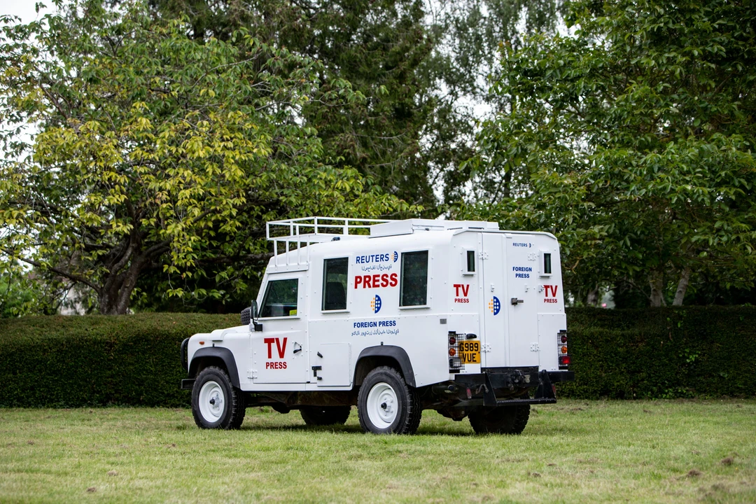 1990 Land Rover Defender 110 - Image 15 of 16