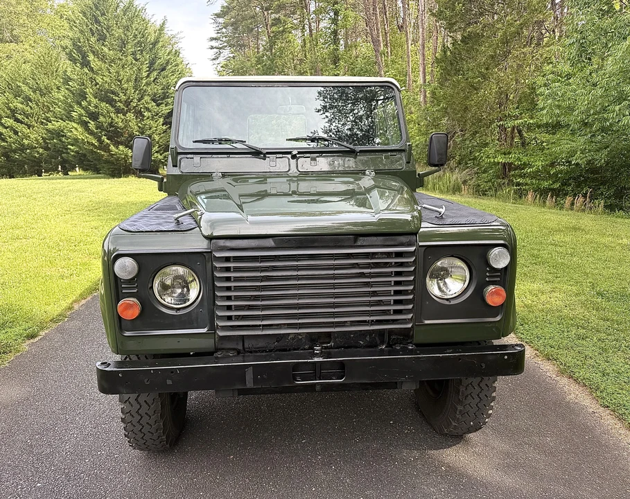 1990 Land Rover Defender 110 - Image 17 of 31