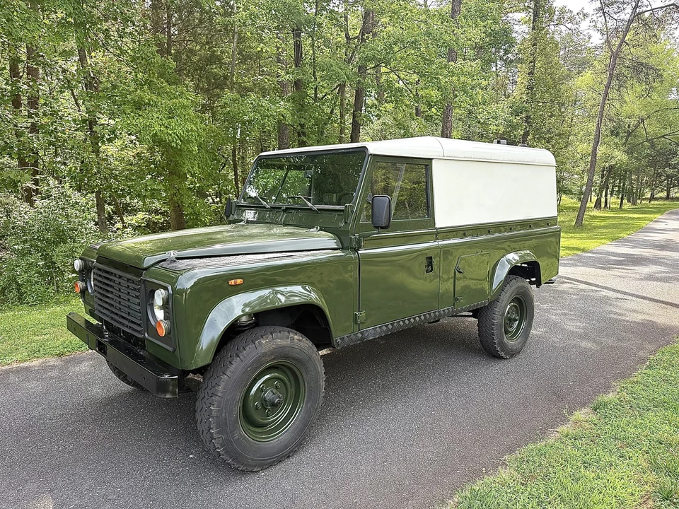 1990 Land Rover Defender 110 - Image 3 of 31