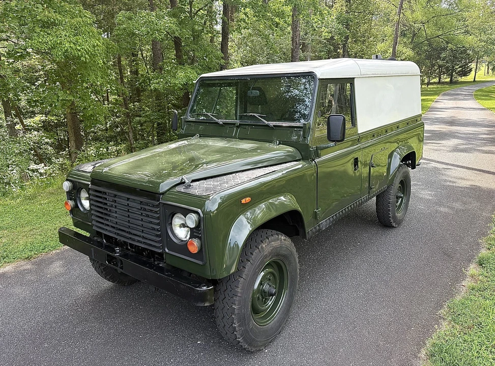 1990 Land Rover Defender 110 - Image 9 of 31