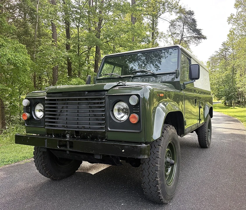 1990 Land Rover Defender 110 - Image 12 of 31