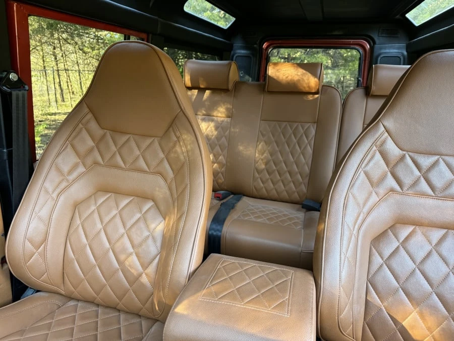 1990 Land Rover Defender 110 - Image 10 of 12