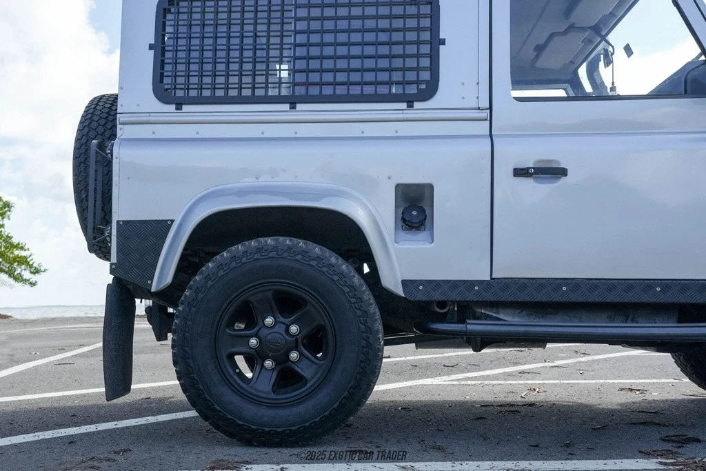 1990 Land Rover Defender 90 - Image 10 of 12