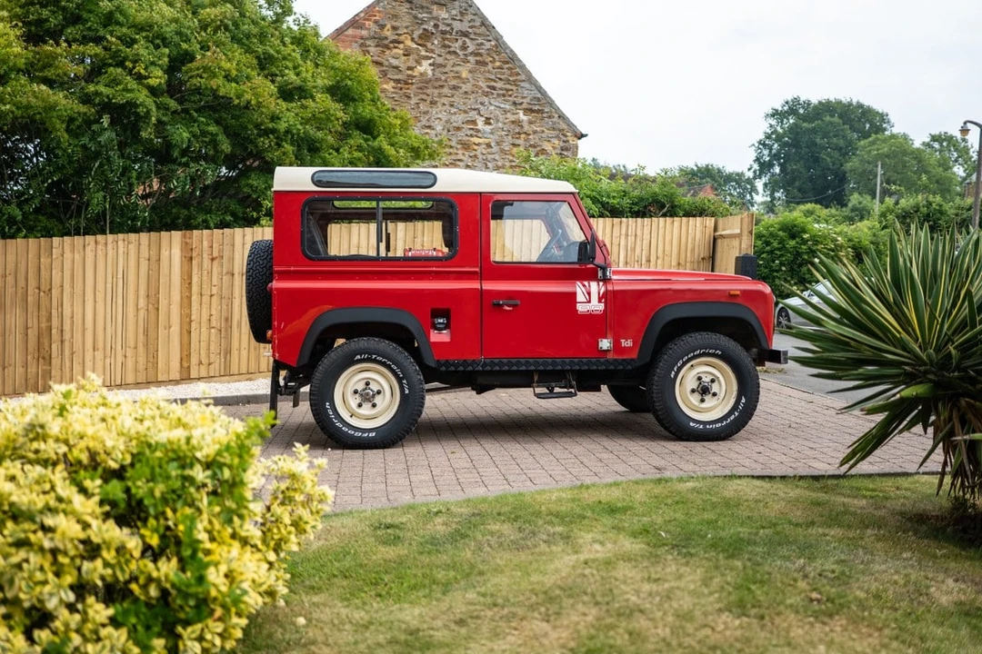 1990 Land Rover Defender 90 - Image 6 of 30