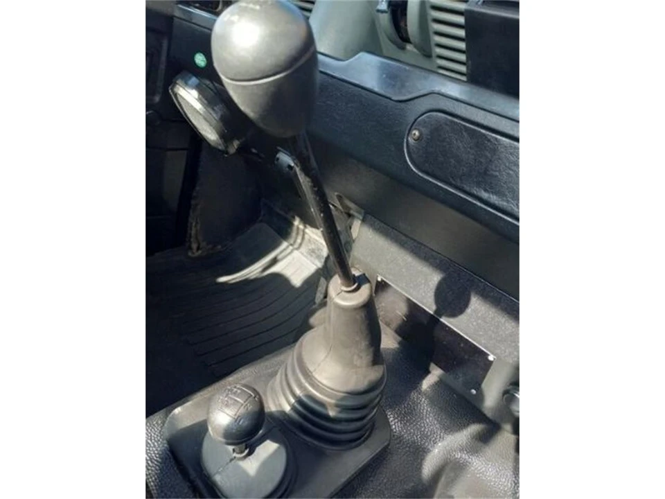 1990 Land Rover Defender 90 - Image 4 of 20