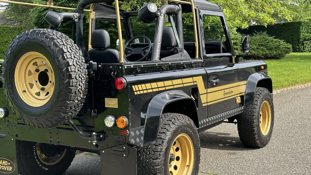 1990 Land Rover Defender 90 - Image 12 of 31