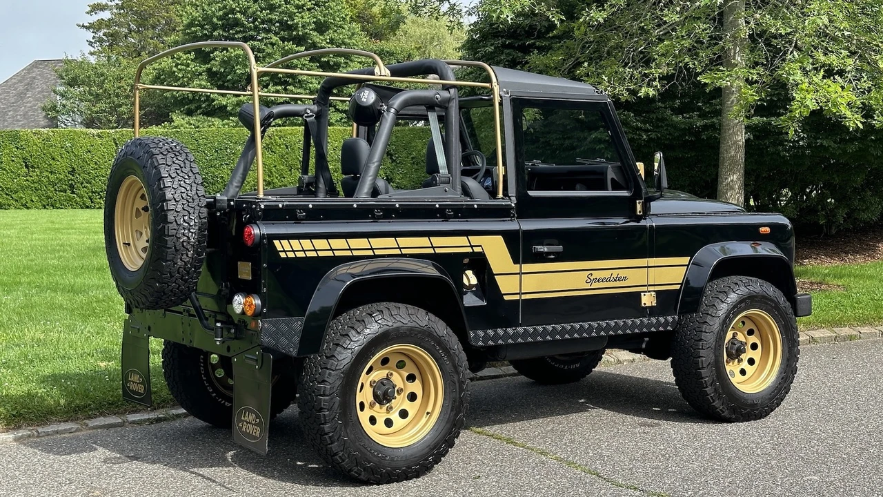 1990 Land Rover Defender 90 - Image 7 of 31