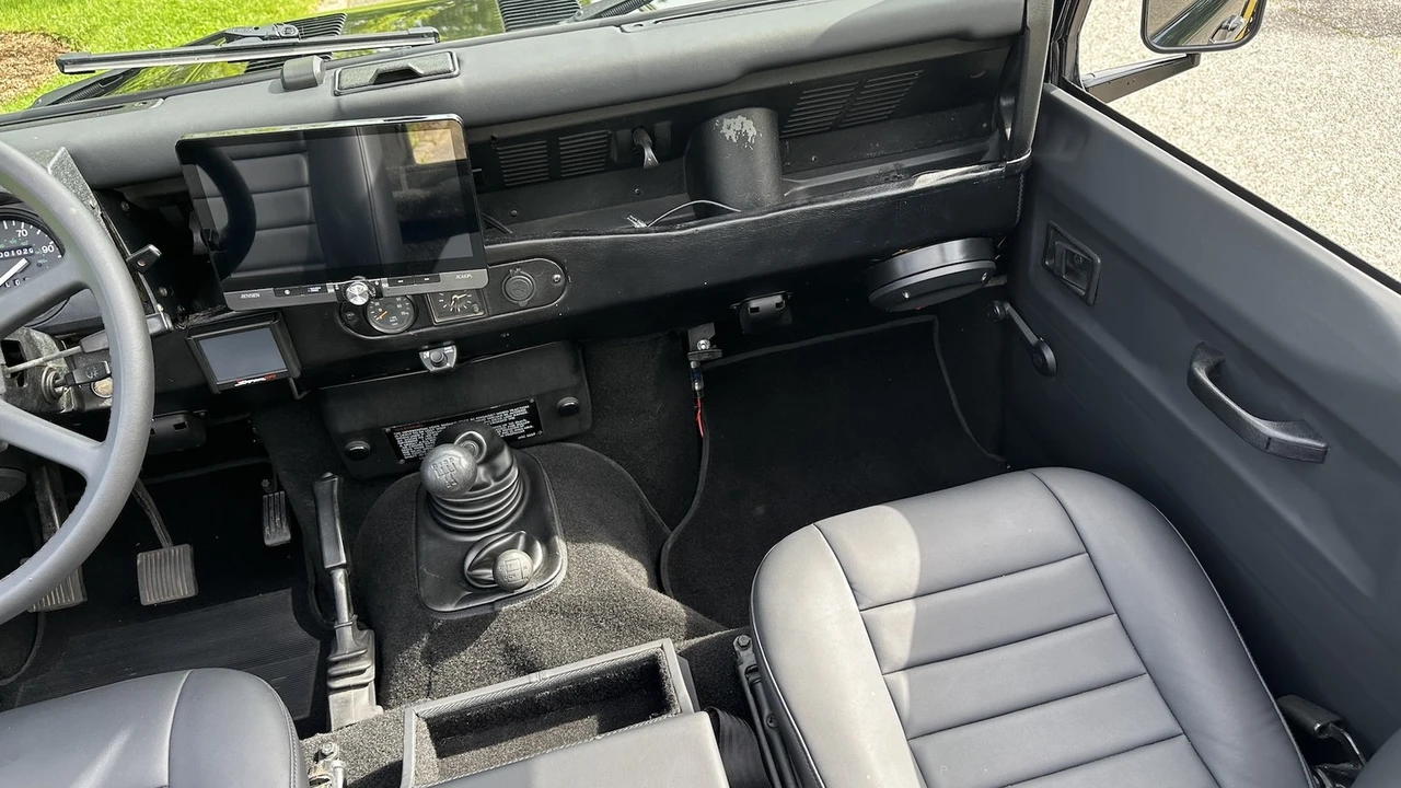 1990 Land Rover Defender 90 - Image 25 of 31