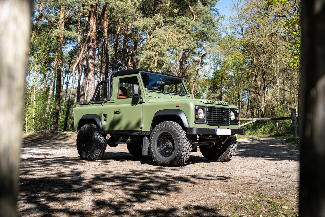 1990 Land Rover Defender 90 - Image 4 of 31