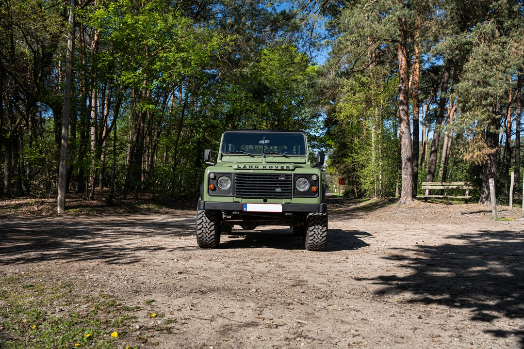 1990 Land Rover Defender 90 - Image 2 of 31