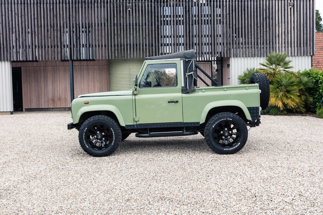 1990 Land Rover Defender 90 - Image 4 of 31