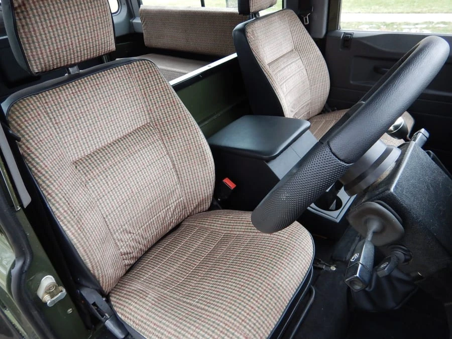 1990 Land Rover Defender 90 - Image 6 of 12