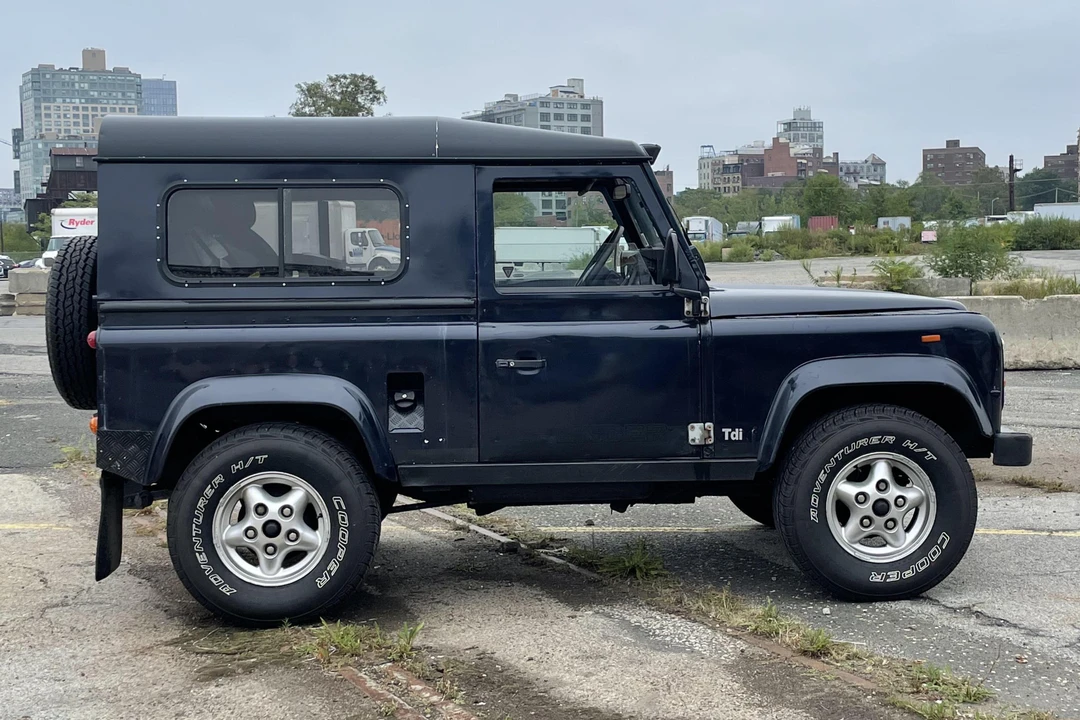 1990 Land Rover Defender 90 - Image 3 of 31