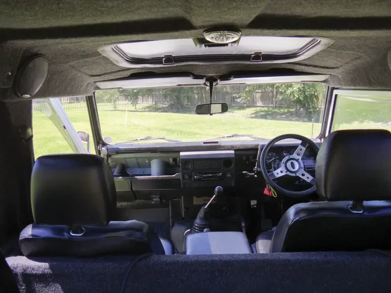 1990 Land Rover Defender 90 - Image 5 of 10
